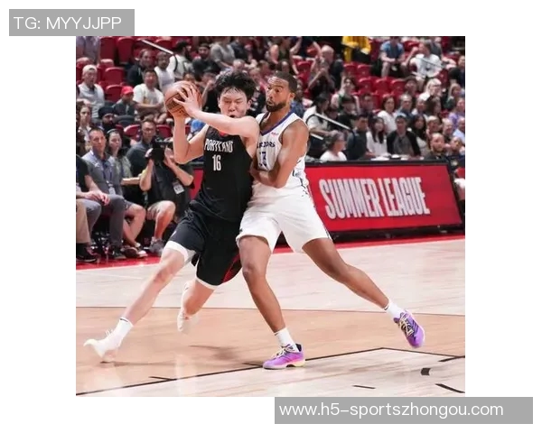 杨瀚森半场表现简评出战4分4秒仅得1助攻正负值4展现潜力